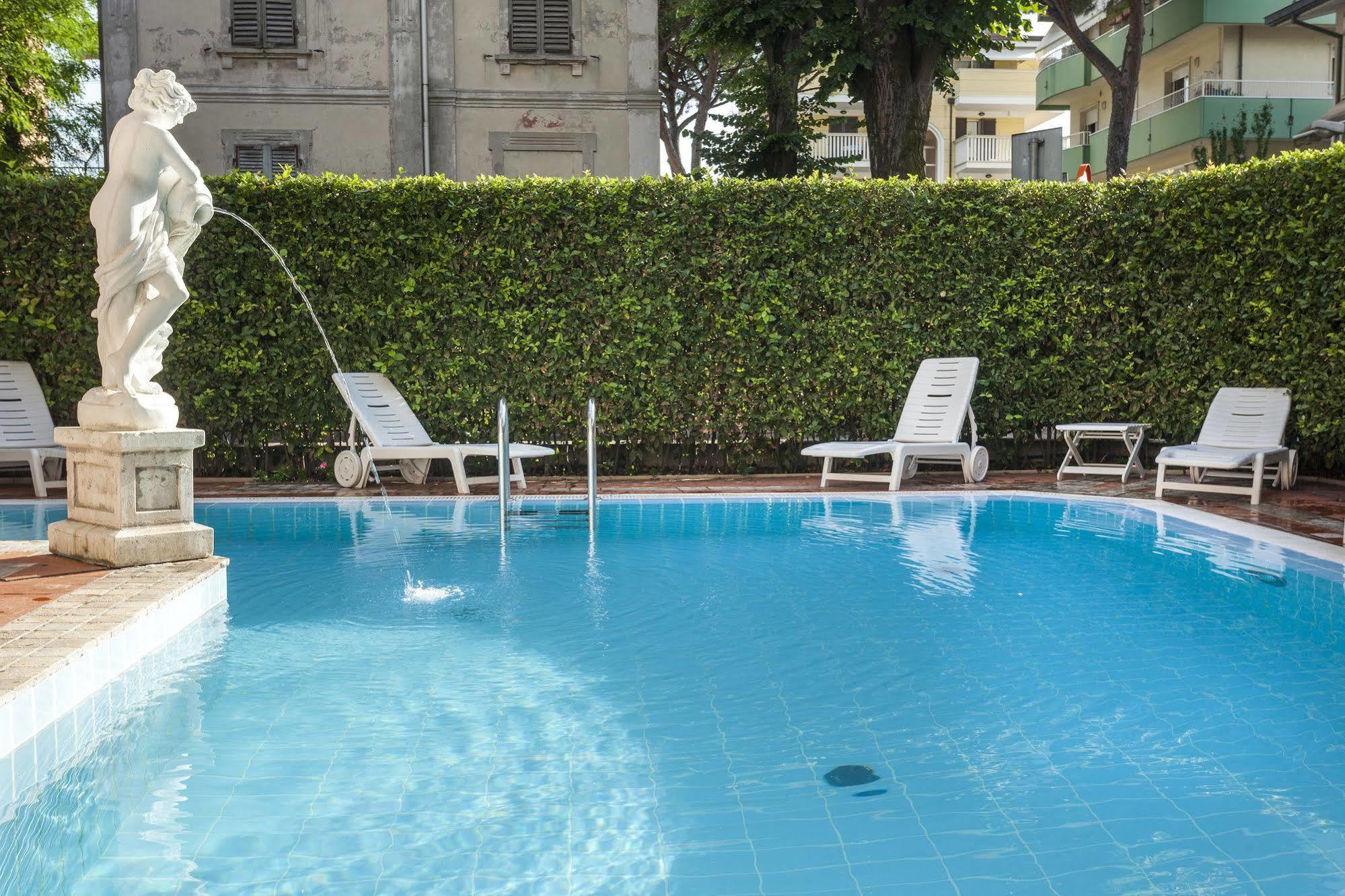 Residenza Villa Lidia Riccione Eksteriør billede