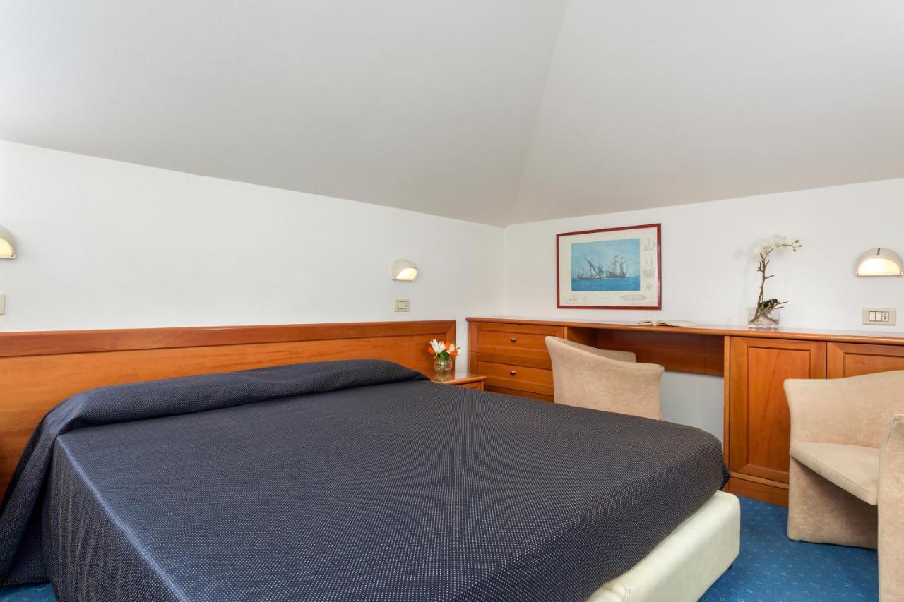 Residenza Villa Lidia Riccione Eksteriør billede